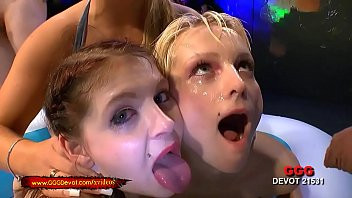 Play MILF teaches Teens how to be proper pee Sluts - GGGDevot
