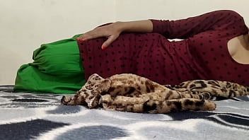 Play Saarabhabhi6 padosi aashiq ne jamkar chudai ki real Hindi talk (Roleplay) Desi sexy girl enjoy kar rahi he padosi ke sth