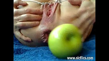 Play Extreme slut destroys her holes with monster dildos