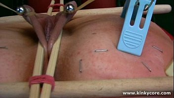 Play Extreme game with stapler