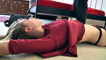 Play Zoey Lane - The girl in RED