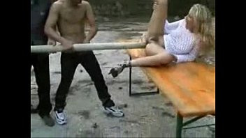 Play Incredible italian whore anal fucked with a big stick