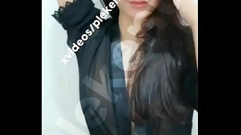 Play Mei cantik remas2 toket joget