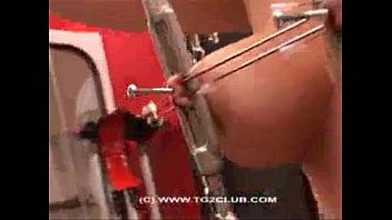 Play Extreme tit punishment