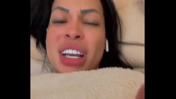 Play Mami Jordan disobeys naked shows her ass and toto on Instagram live